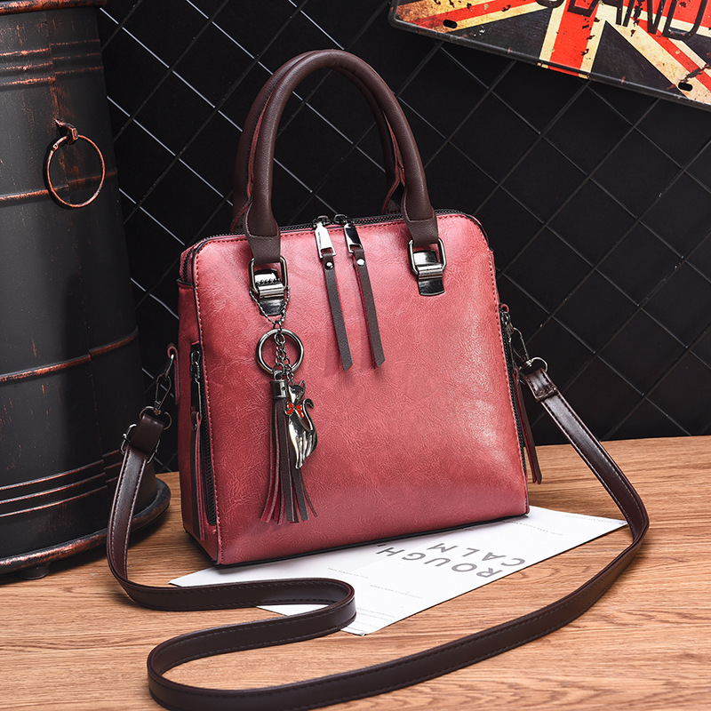 Shoulder messenger bag middle-aged handbag for women